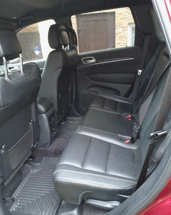 Jeep Grand Cherokee cena 145000 przebieg: 30000, rok produkcji 2017 z Zambrów małe 67
